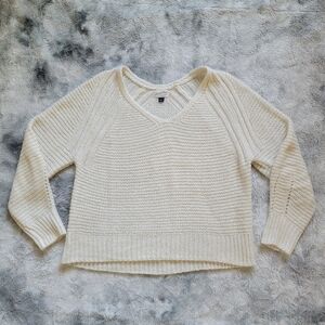 NWOT Universal Thread Women's Cream Knit Pullover Sweater L